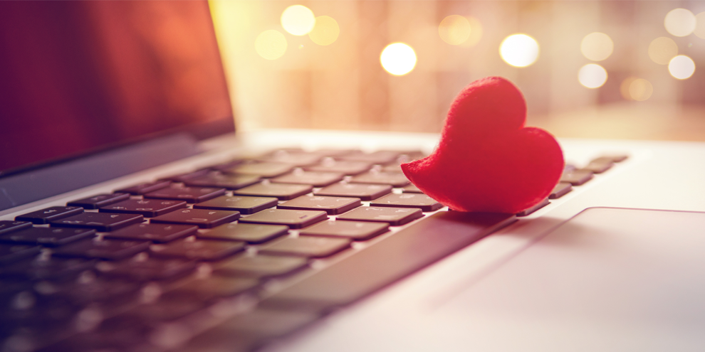 Survey Shows Internet Could Serve As A Replacement For A Significant Other