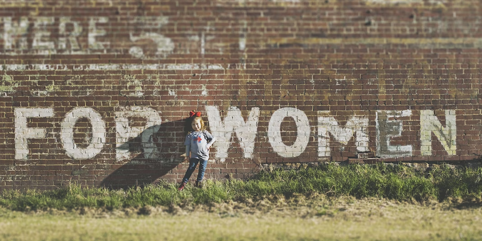 11 Tips For Connecting With Other Women In Business