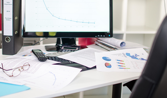 Maintaining Clear Desks 