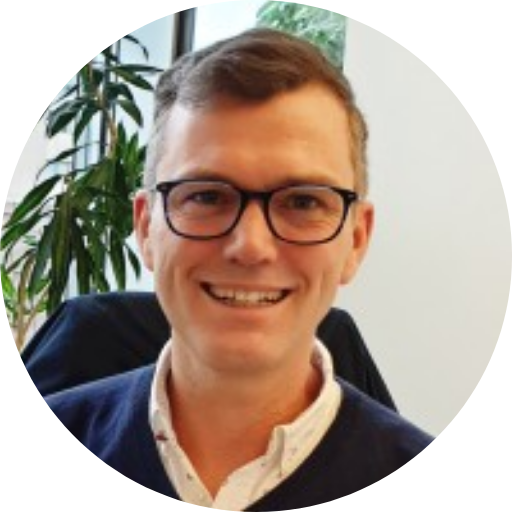 Simon Pollock’s headshot